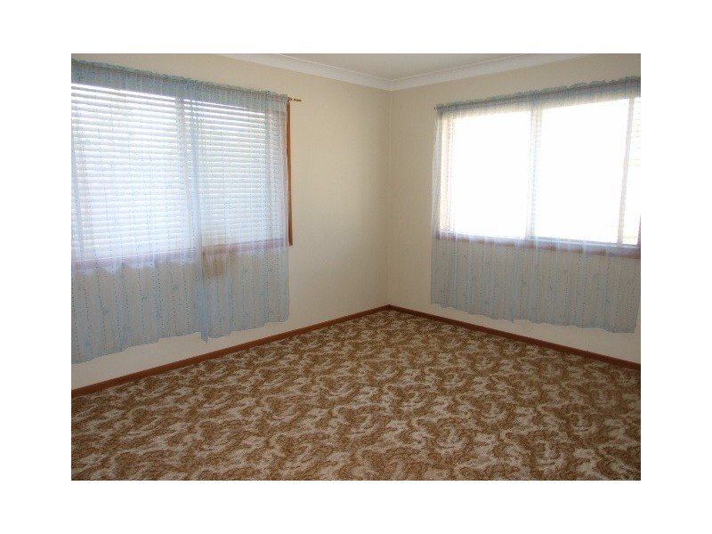 22 Hamilton Road, Parkes NSW 2870