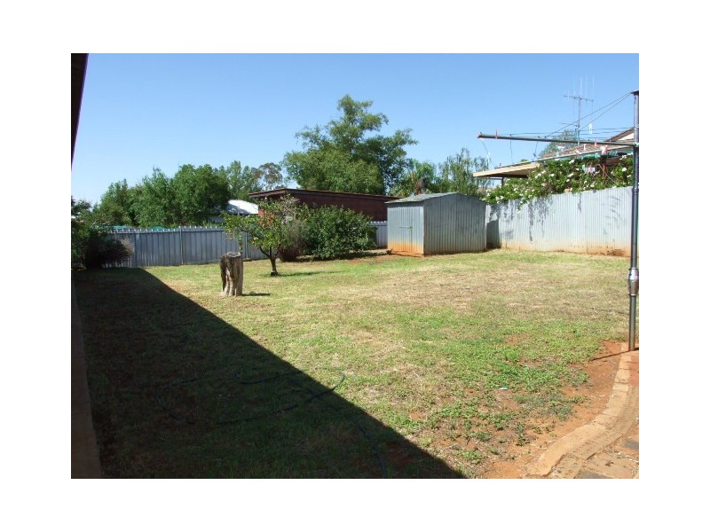 22 Hamilton Road, Parkes NSW 2870