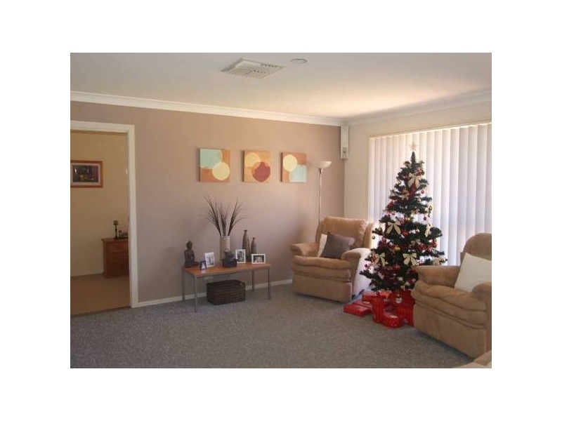 102 Dalton Street, Parkes NSW 2870
