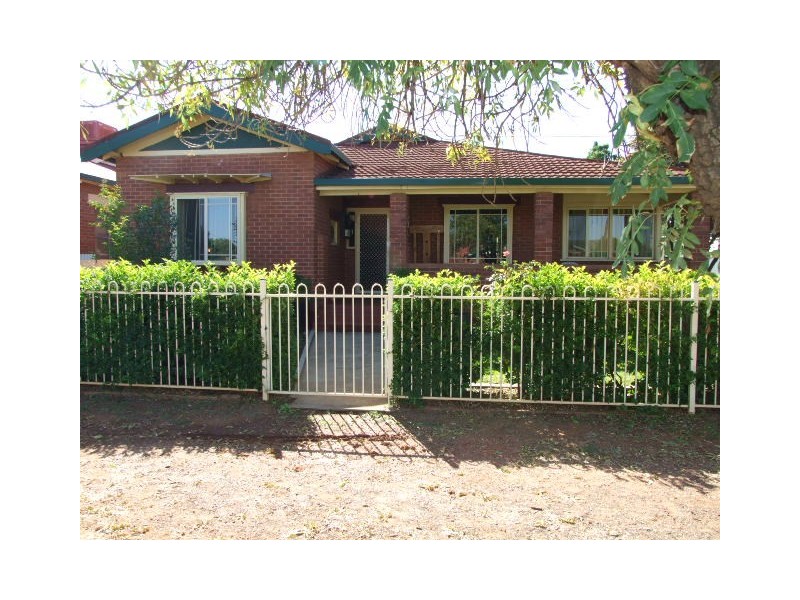 40 Bushman Street, Parkes NSW 2870