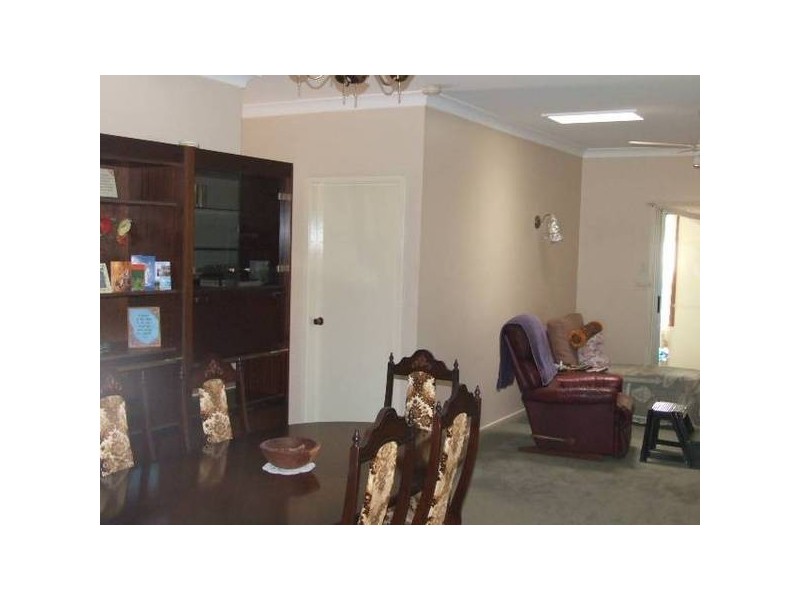 3 Molong Road, Parkes NSW 2870