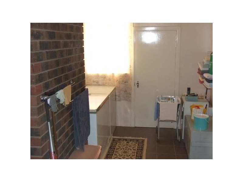 3 Molong Road, Parkes NSW 2870