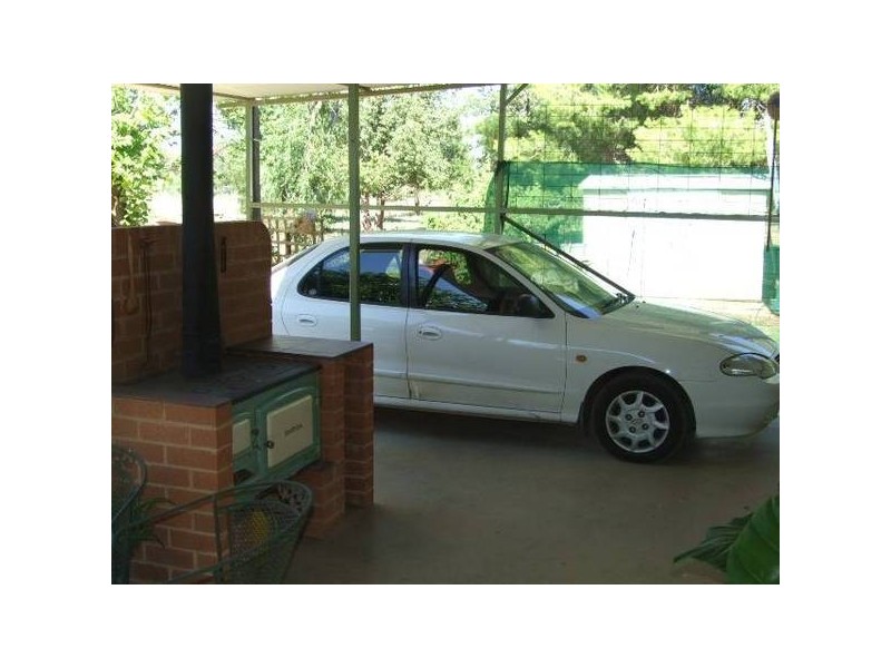 3 Molong Road, Parkes NSW 2870