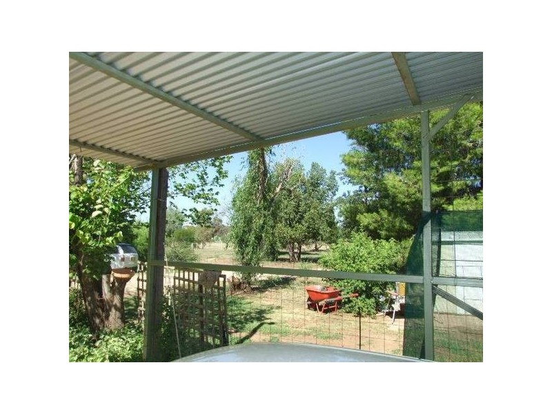 3 Molong Road, Parkes NSW 2870