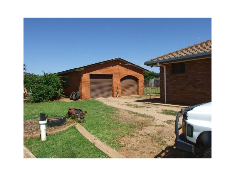 22 Nash Street, Parkes NSW 2870