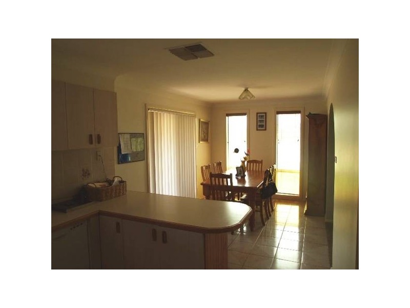 44 Lawson Street, Parkes NSW 2870