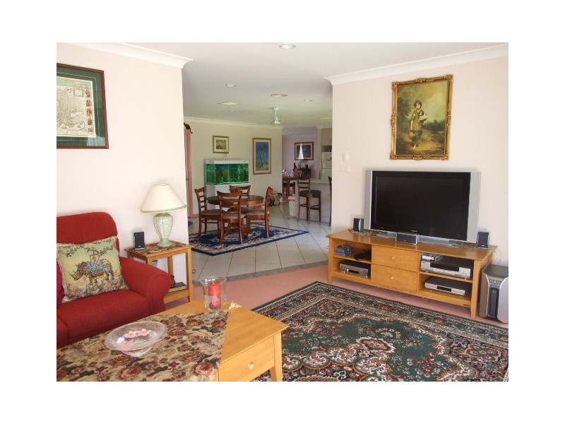 21 Glenburnie Close, Parkes NSW 2870