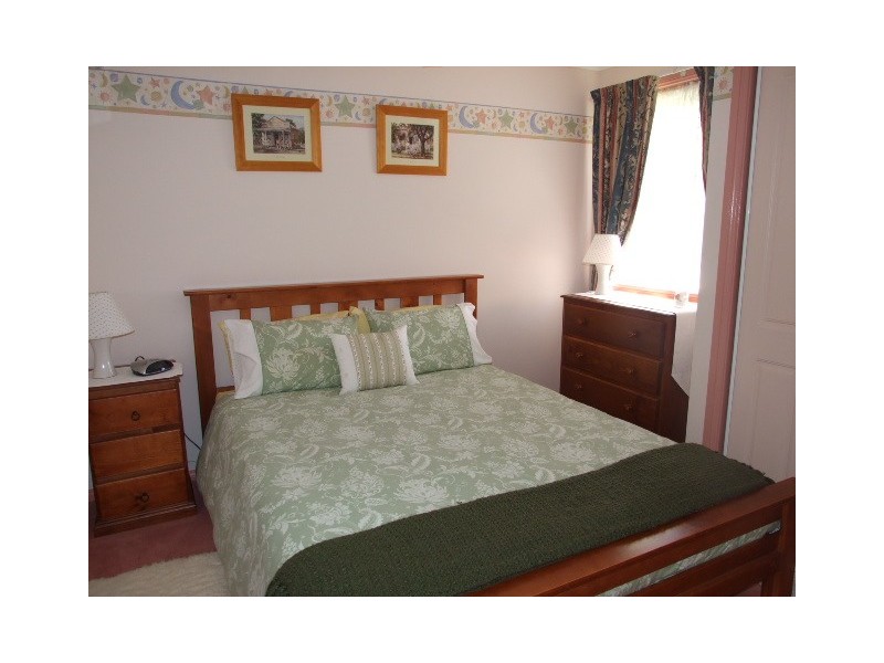 21 Glenburnie Close, Parkes NSW 2870