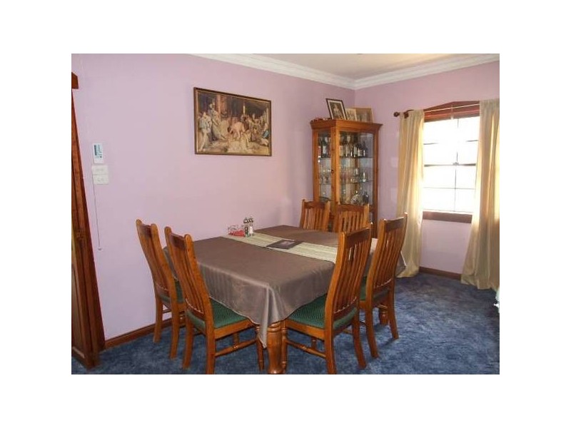 63 Dalton Street, Parkes NSW 2870