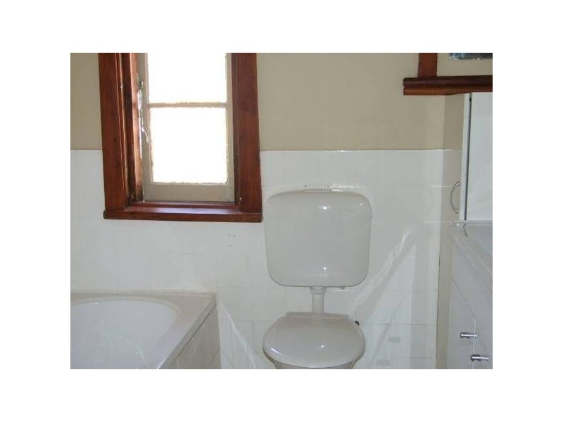 63 Dalton Street, Parkes NSW 2870