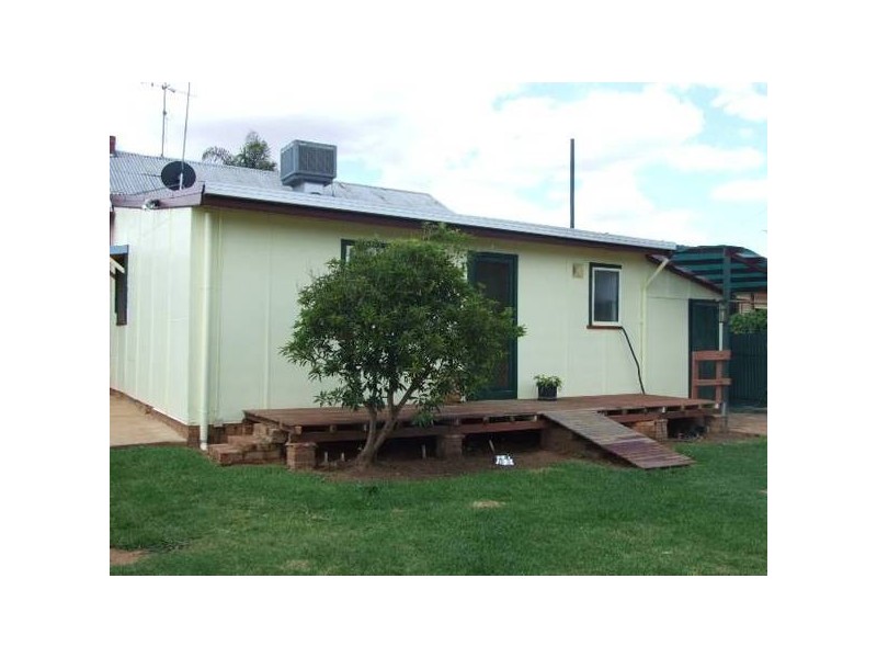 63 Dalton Street, Parkes NSW 2870