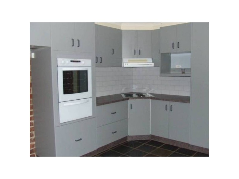 17 Golden Bar Drive, Parkes NSW 2870