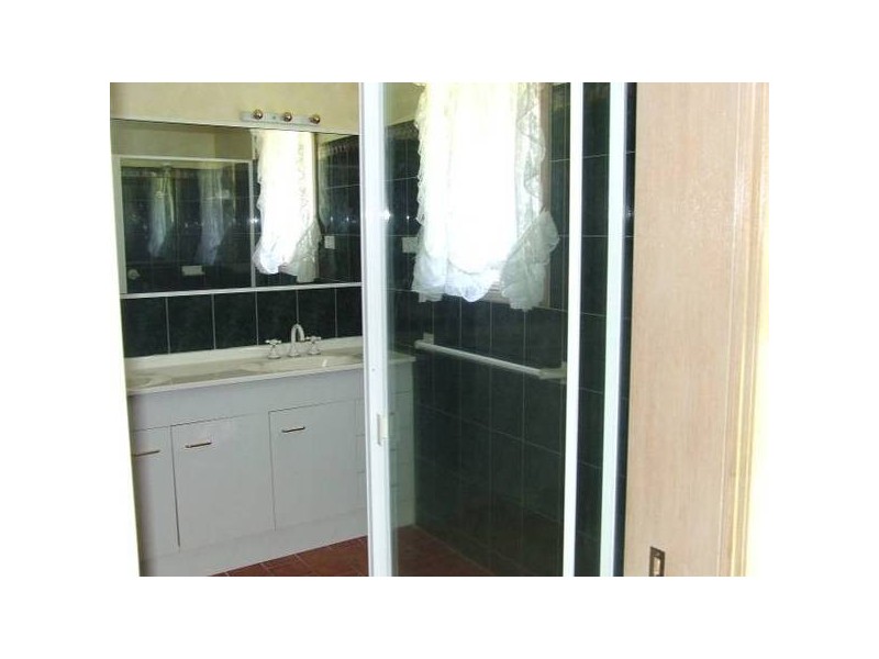 17 Golden Bar Drive, Parkes NSW 2870