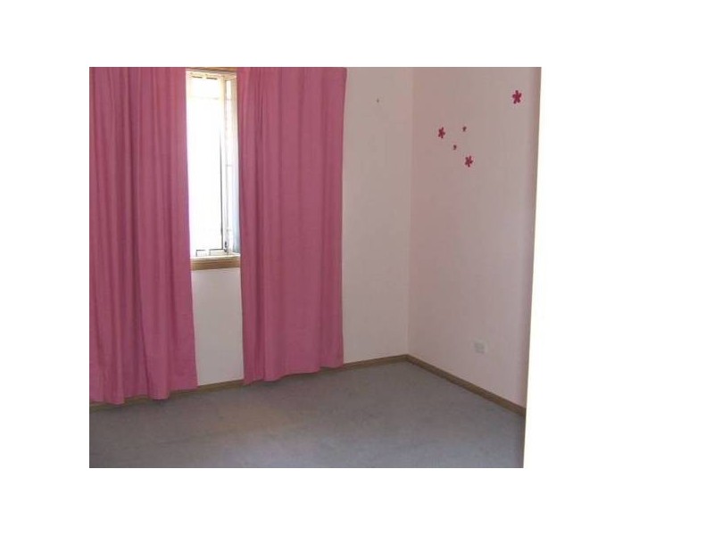 17 Golden Bar Drive, Parkes NSW 2870