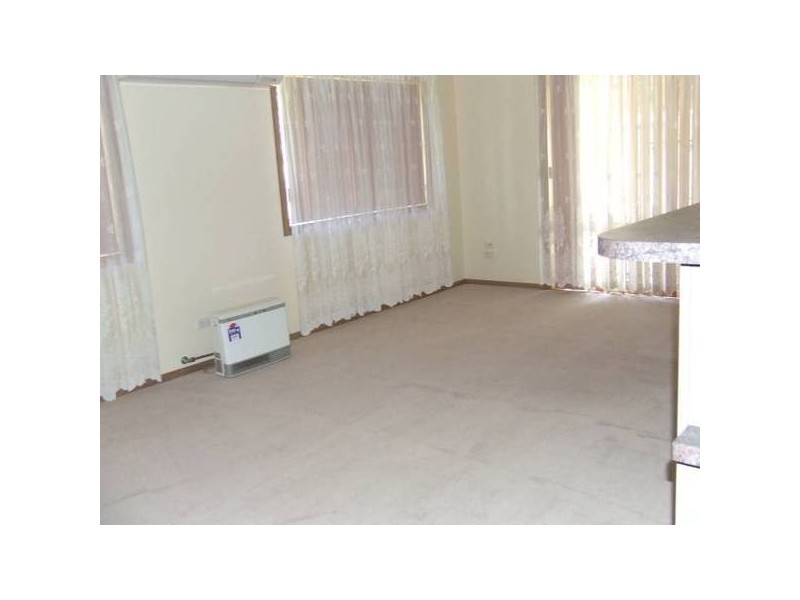 17 Golden Bar Drive, Parkes NSW 2870