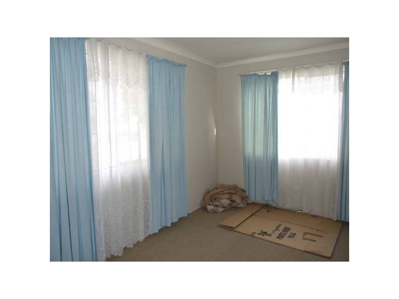 10 May Street, Parkes NSW 2870