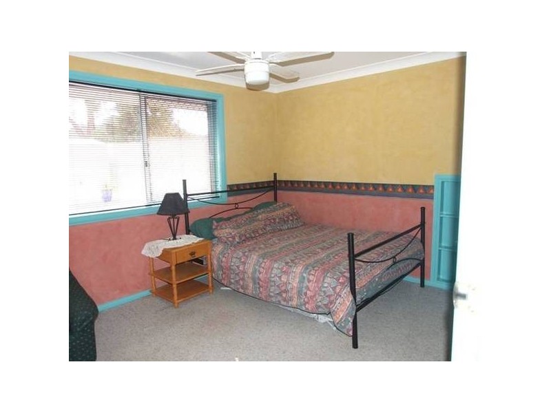 16 Webb Street, Parkes NSW 2870
