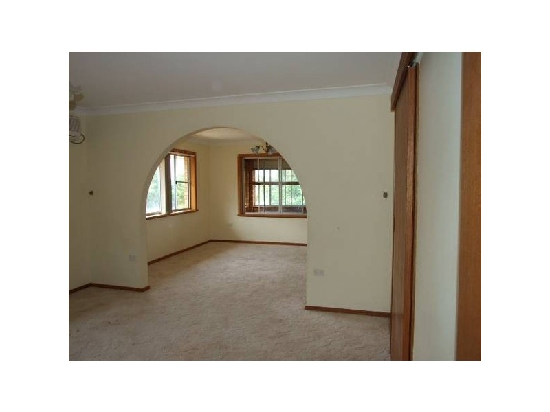 27 Mengarvie Road, Parkes NSW 2870