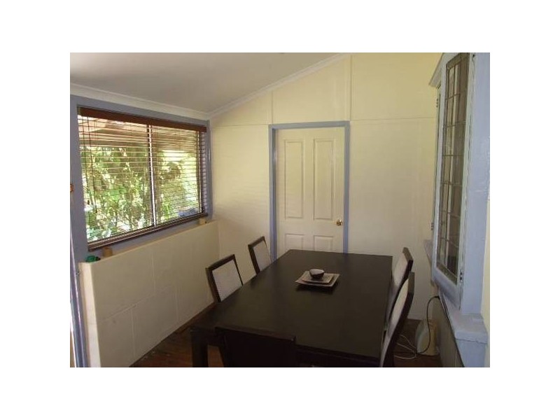 391 Clairinda Street, Parkes NSW 2870