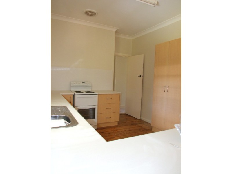 17a Albert Street, Parkes NSW 2870