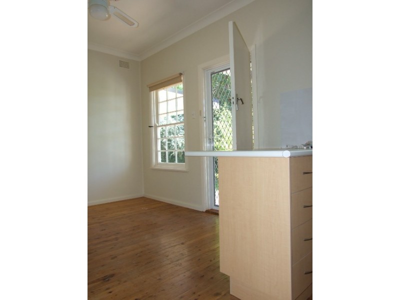 17a Albert Street, Parkes NSW 2870