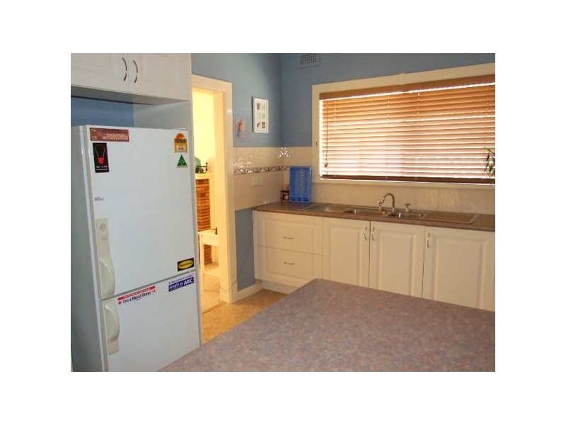18 Hume Street, Parkes NSW 2870