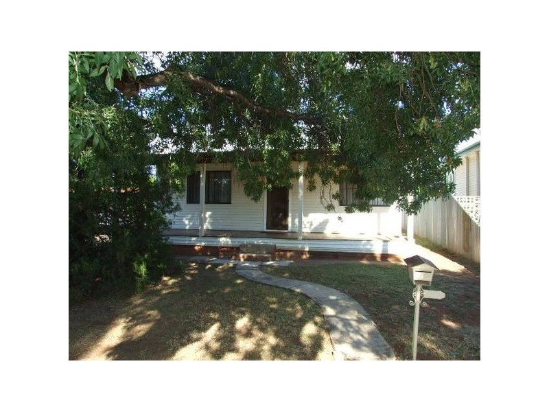 28 Thornbury Street, Parkes NSW 2870