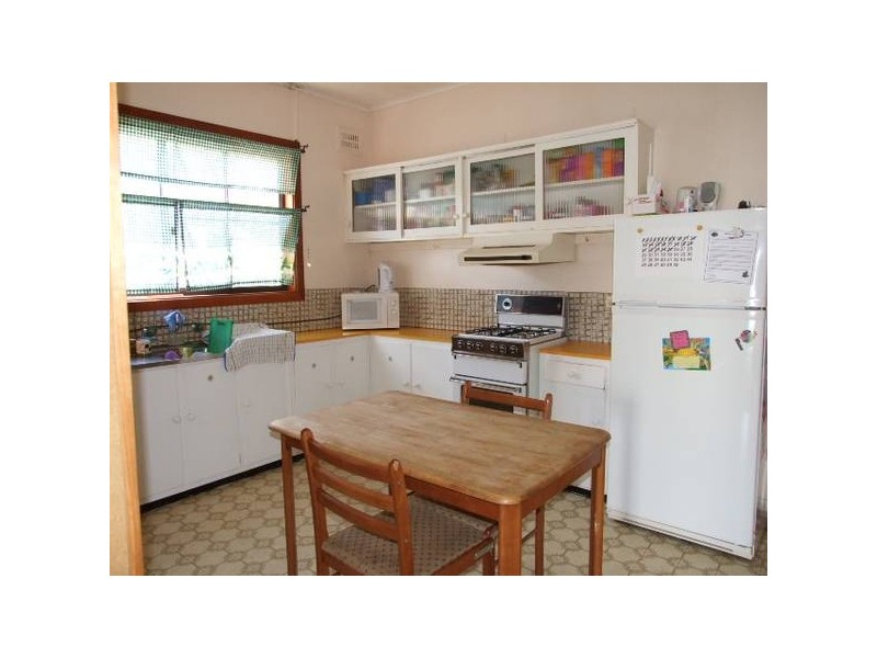 28 Thornbury Street, Parkes NSW 2870