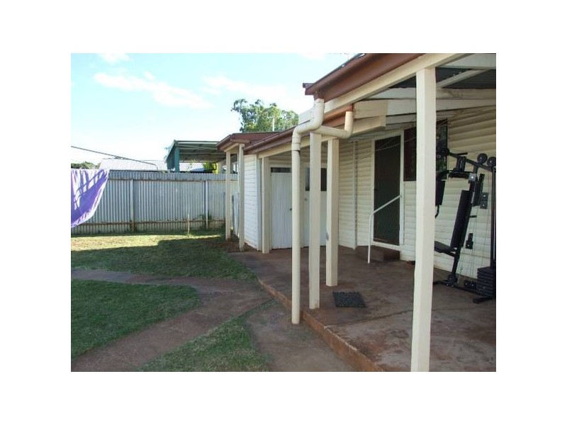 28 Thornbury Street, Parkes NSW 2870