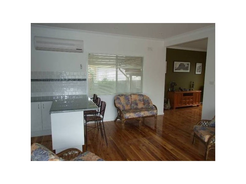 17 Orange Street, Parkes NSW 2870