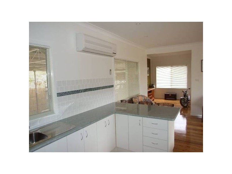 17 Orange Street, Parkes NSW 2870