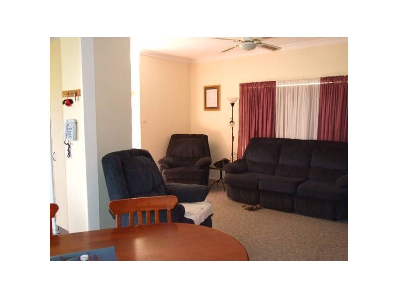 7 Fisher Street, Parkes NSW 2870