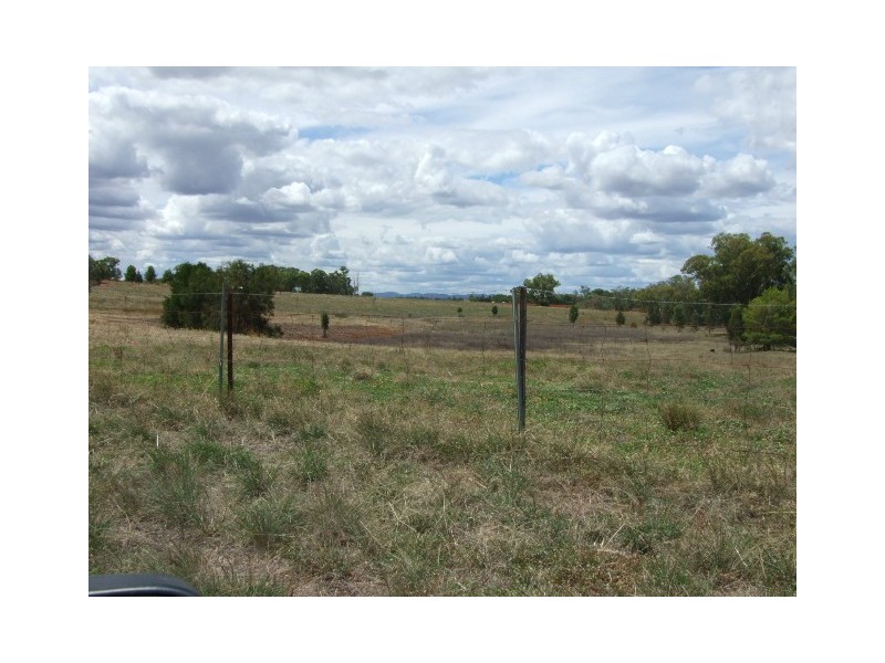 Lot 2, 26 Tanks Lane, Parkes NSW 2870