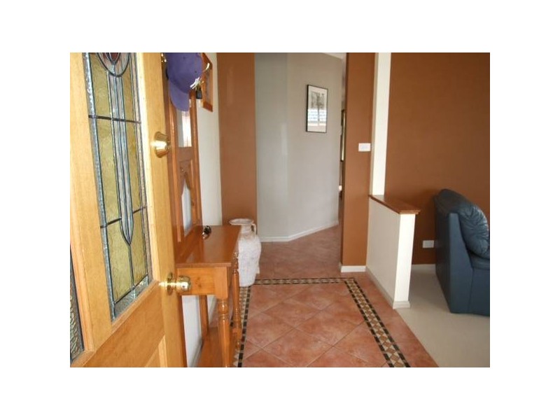 14 Arana Place, Parkes NSW 2870