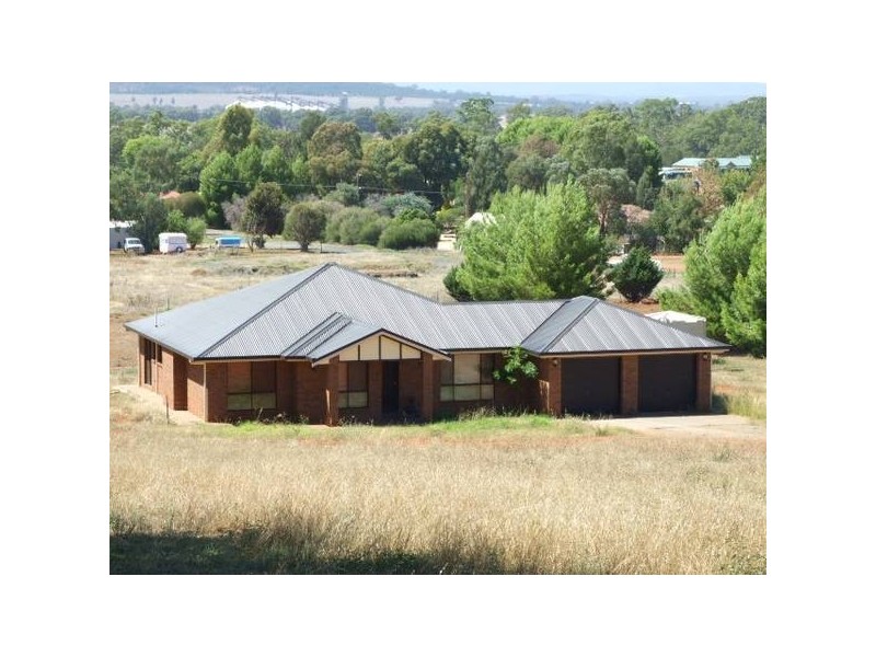 17 Price Lane, Parkes NSW 2870