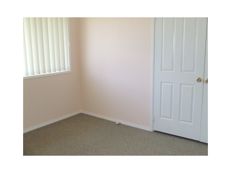 5 Friendship Place, Parkes NSW 2870