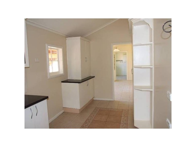 11 Thurlstone Street, Parkes NSW 2870