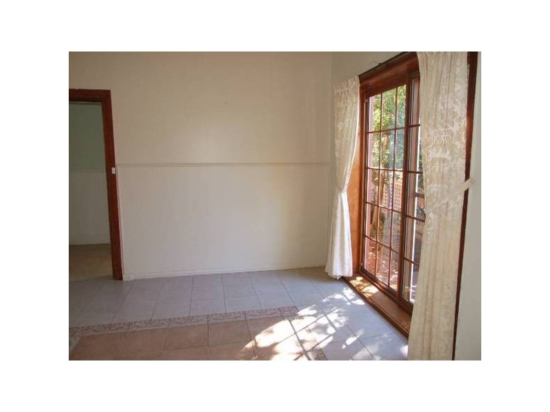 11 Thurlstone Street, Parkes NSW 2870