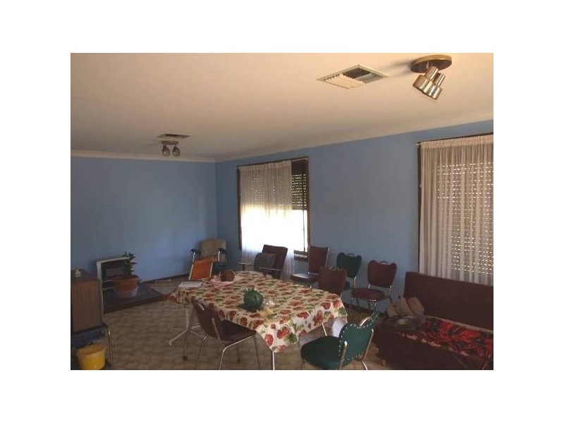 14 Danilenko Street, Parkes NSW 2870