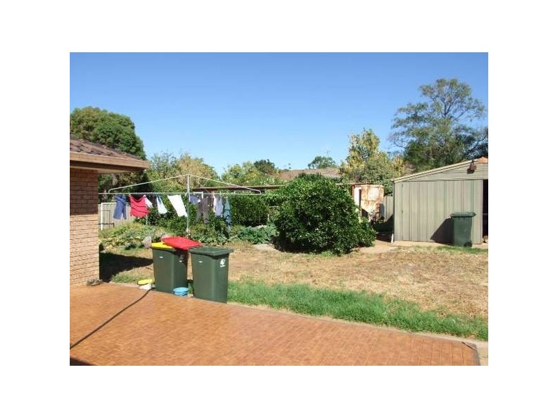 14 Danilenko Street, Parkes NSW 2870