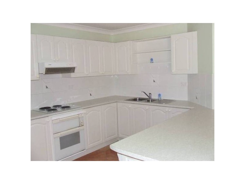 5 Friendship Place, Parkes NSW 2870