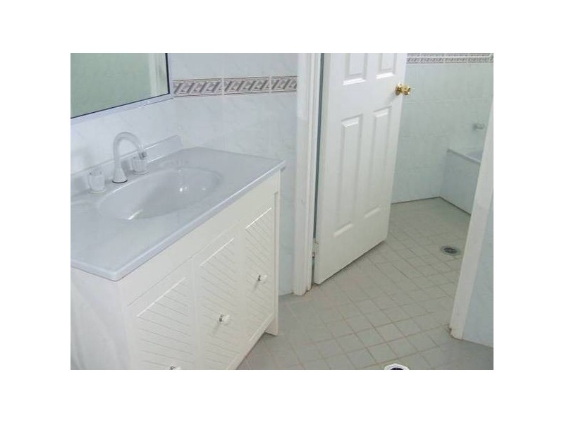 5 Friendship Place, Parkes NSW 2870