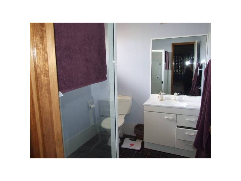 16 Vaucluse Place, Parkes NSW 2870