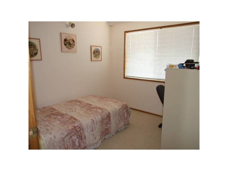 16 Vaucluse Place, Parkes NSW 2870