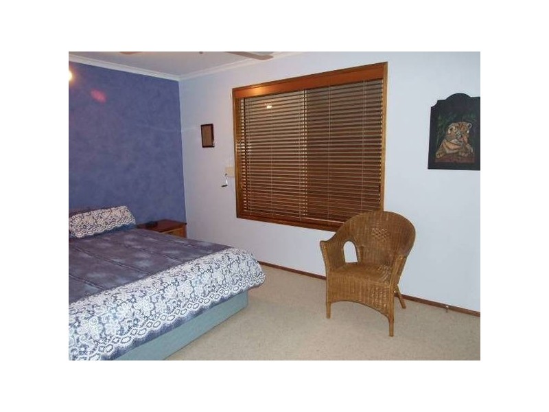 16 Vaucluse Place, Parkes NSW 2870