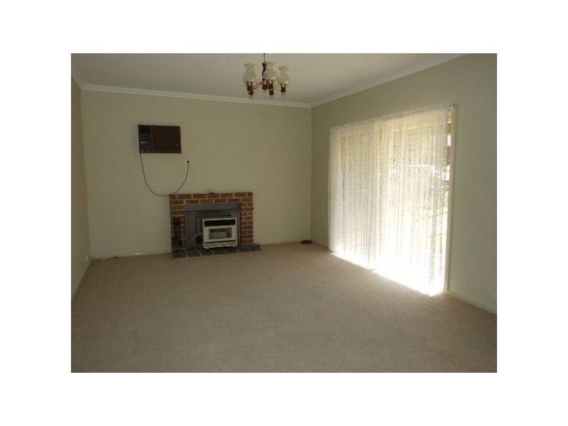 82 High Street, Parkes NSW 2870