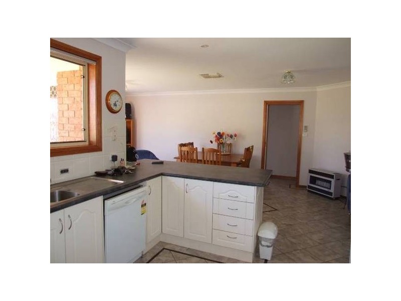 52 Forbes Road, Parkes NSW 2870