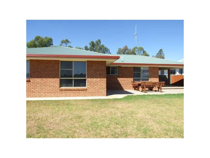 52 Forbes Road, Parkes NSW 2870