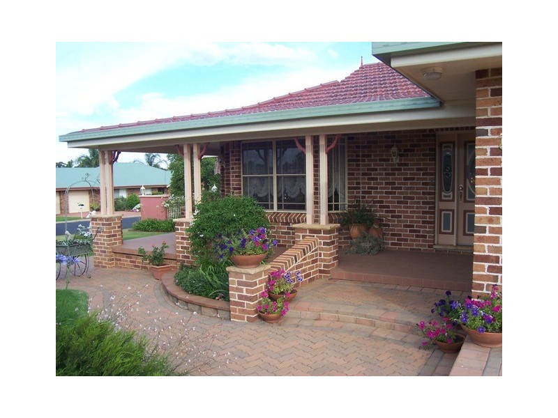 3 Flinders Street, Parkes NSW 2870