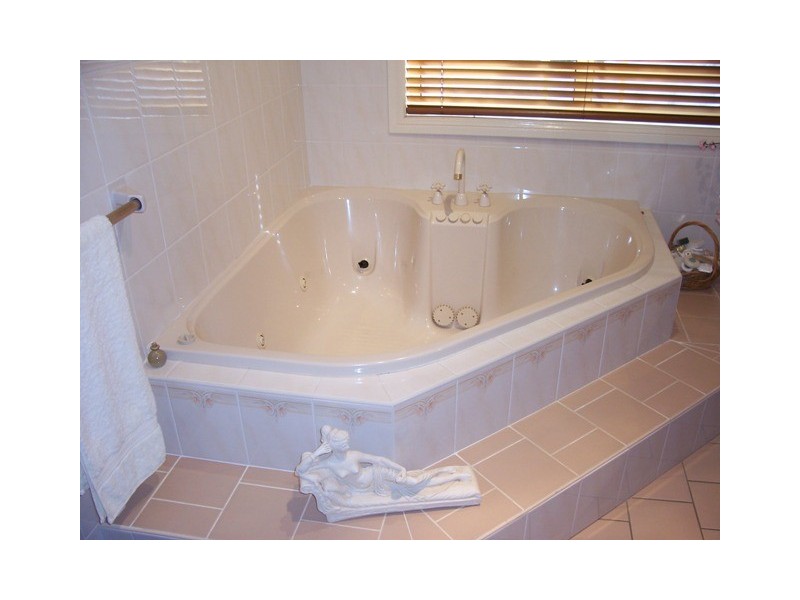 3 Flinders Street, Parkes NSW 2870